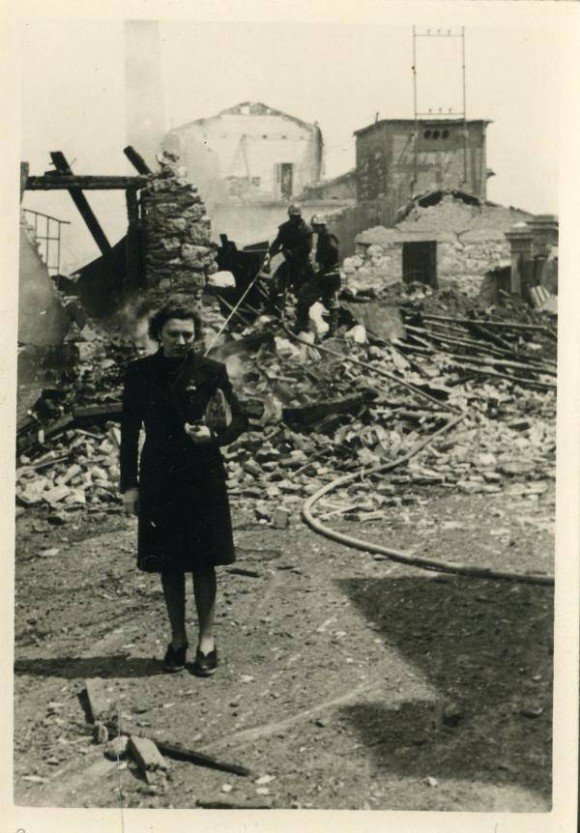 1944: Trasferimento da Padova a Milano